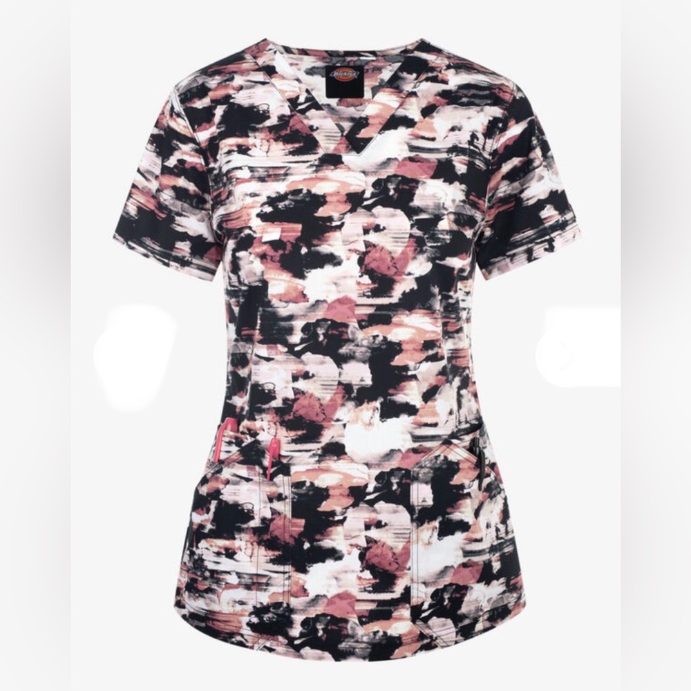 Dickies Colorful Scrub Top “Extreme Camo” pattern NWT Size‎ Women’s XS